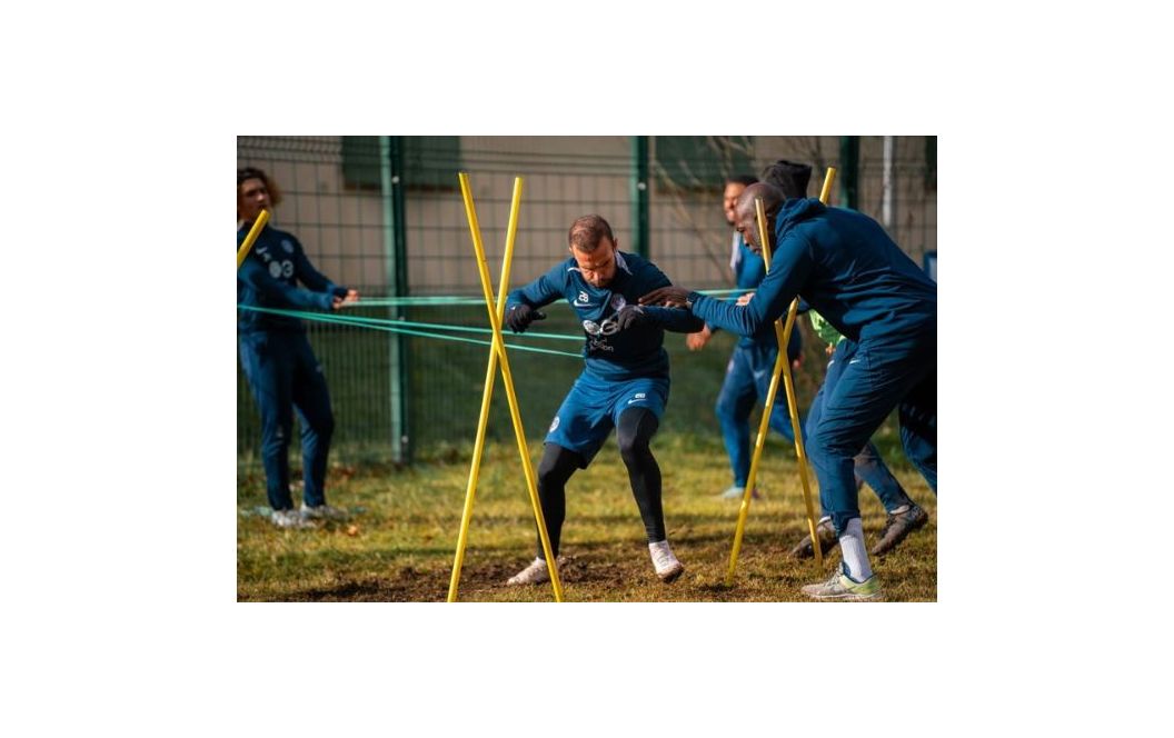 Footballeurs bien équipés pour leur entrainement