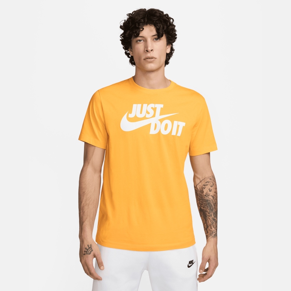 Nike t shirt jaune hotsell