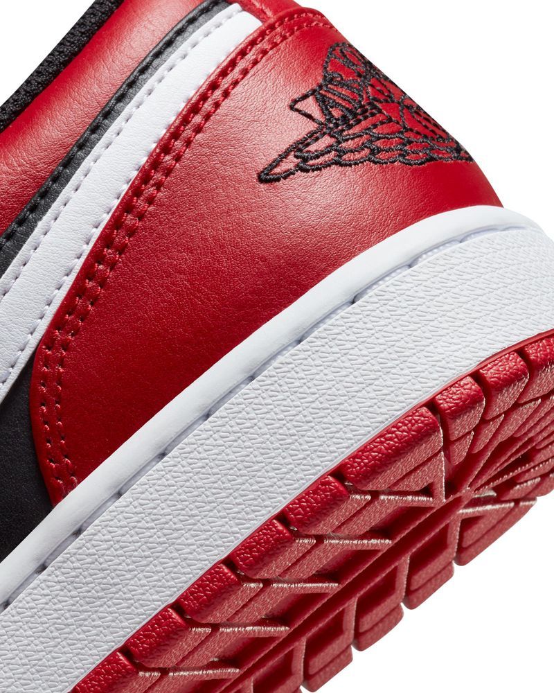 Baskets NIKE blanche, noire et rouge - Chaussures de sport Sport