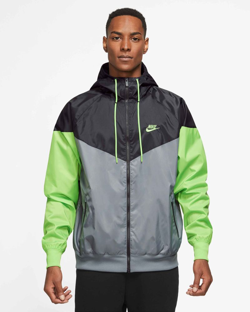 Coupe-vent sportswear windrunner noir Nike