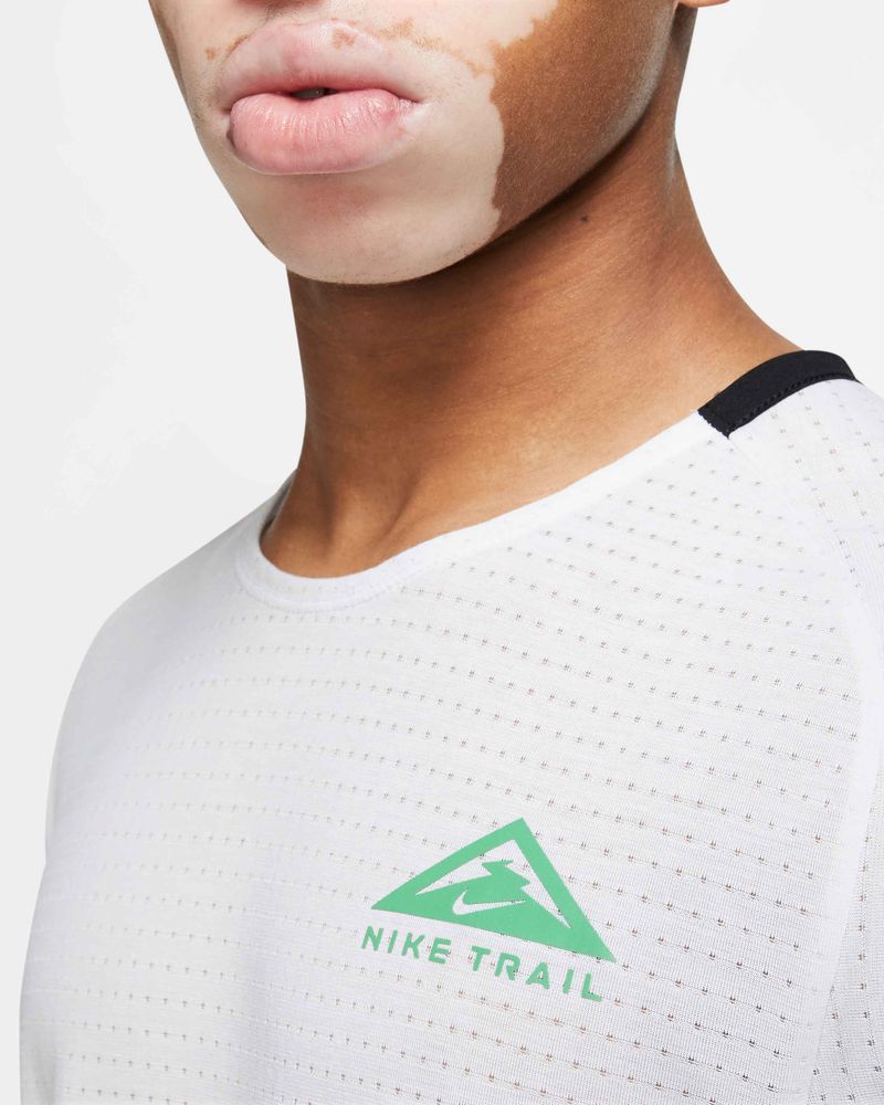 Débardeur Nike Dri-Fit Trail Solar Chase Blanc