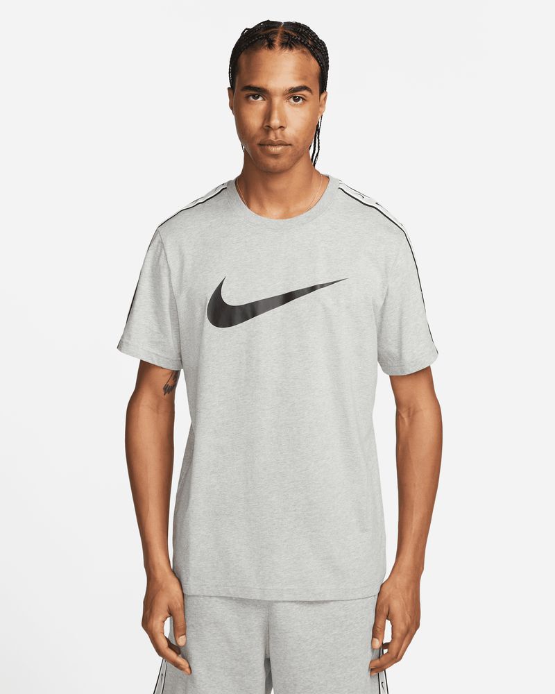 T-shirt Nike Sportswear pour Homme. Nike BE