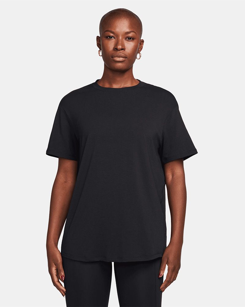 T shirt nike noir 2025 femme