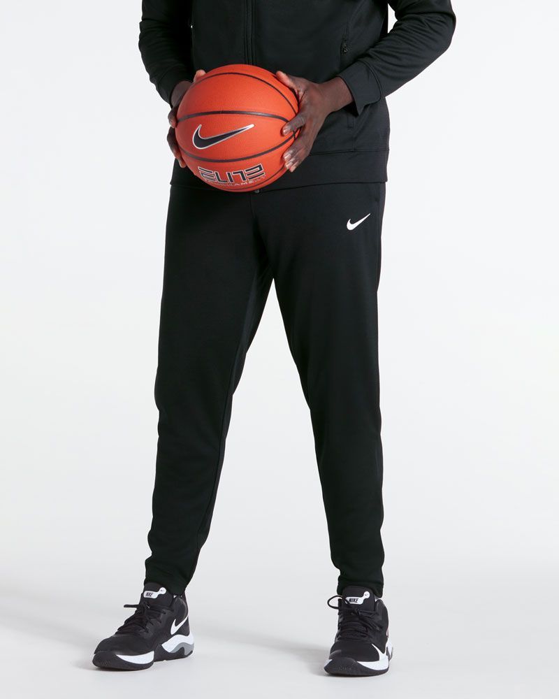 https://www.ekinsport.com/media/catalog/product/cache/173ef9ab000c6667578594f63bf9da15/n/t/nt0207-010_pantalon-survetement-nike-team-basketball-noir-homme-nt0207-010_01_6_1.jpg