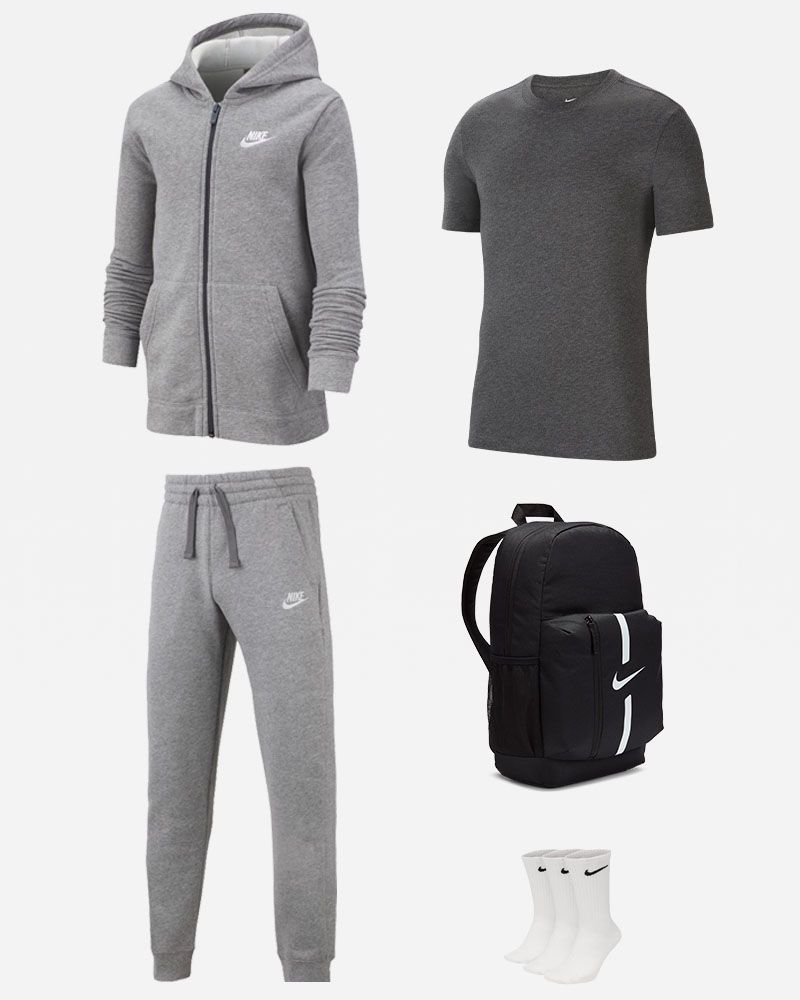 Produkt-Set Nike Sportswear für + Tasche Kind. + Socken T-Shirt | EKINSPORT + Jogginganzug