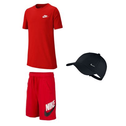 Ensemble de produits Nike Sportswear pour Enfant. T-shirt + Short + Casquette (3 pièces)