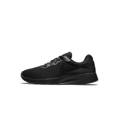 chaussures nike tanjun noires pour femme dj6257 002