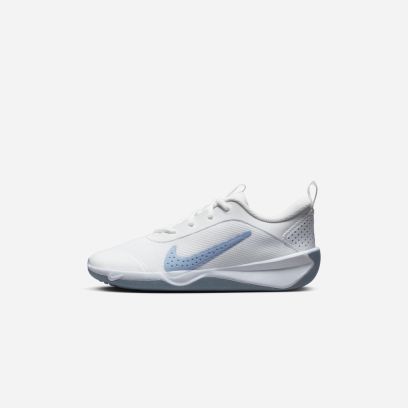 chaussures nike omni multi court blanc pour enfant dm9027 103